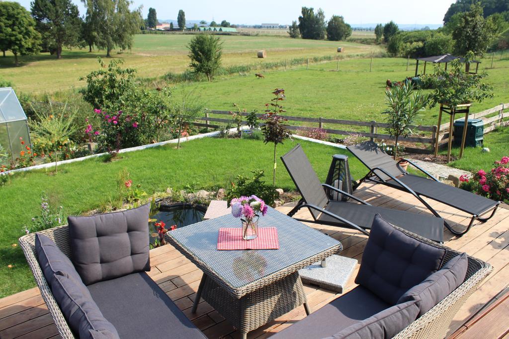 Ferienhof Graefe - 3-Seiten Hof Mit Grossem Garten, Pool & Sauna Майсен Екстер'єр фото